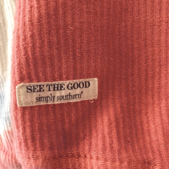 Great Simply Southern sweatshirt!! Good condition size Large. - Picture 2 of 4